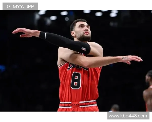 [2026年02月13日] 公牛内线迎曙光！多诺万透露扎克-科林斯伤情显著好转，康复进入关键阶段